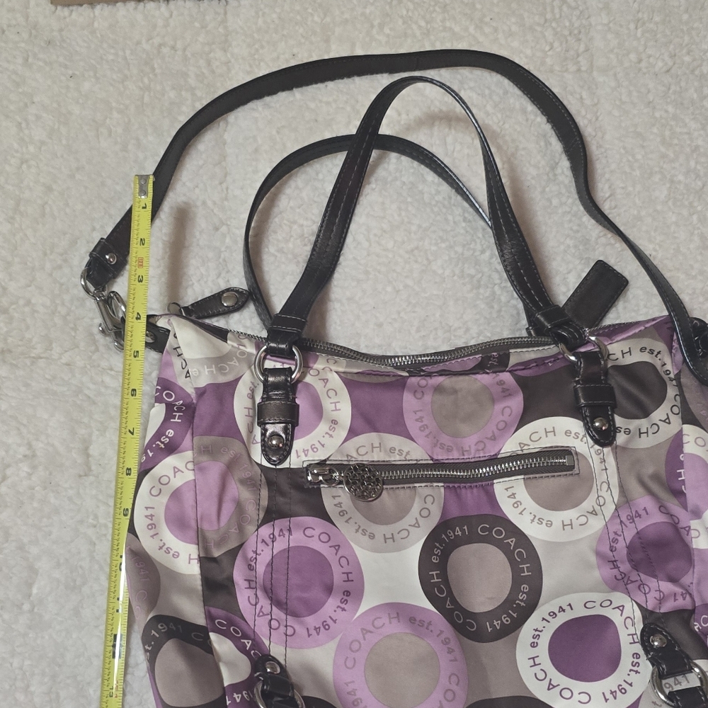 Vintage Meduim Handbag 👜 By Coach - Picture 14 of 15